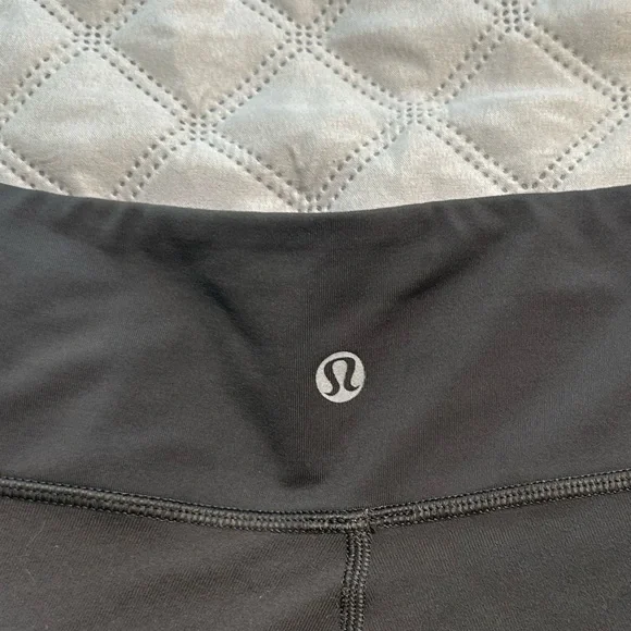 Lululemon Women's Amed Low Rise Leggings Size 10 Gray Purple Colorblock LW6A16S - Picture 2 of 4